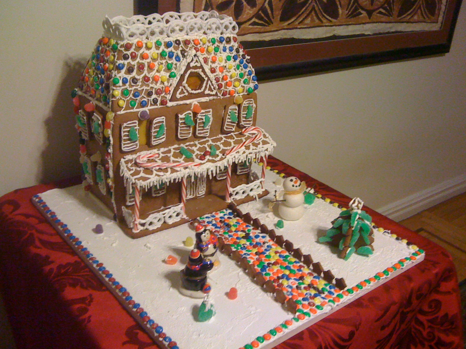 Gingerbread%20house%202011%20003.JPG